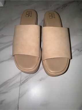 No Boundaries Beige platform Mules